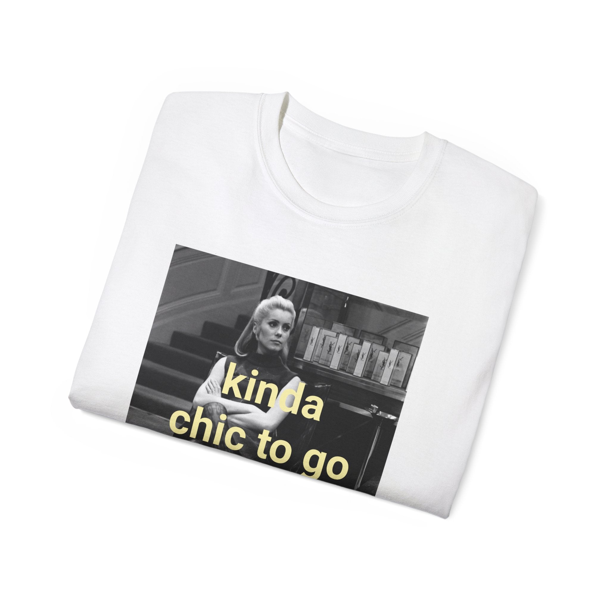 T shirt "Kinda Chic To Go To Therapy"